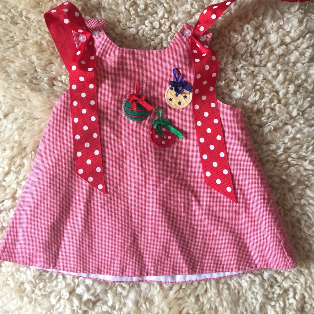 The bailey boys smock gingham  Christmas